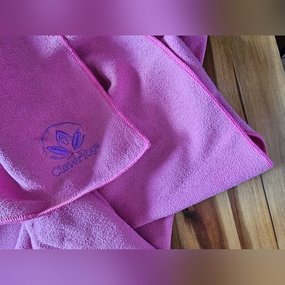 Clever Yoga - Yoga Mat and Hand Towel  Color Bright Pink - Picture 8 of 14
